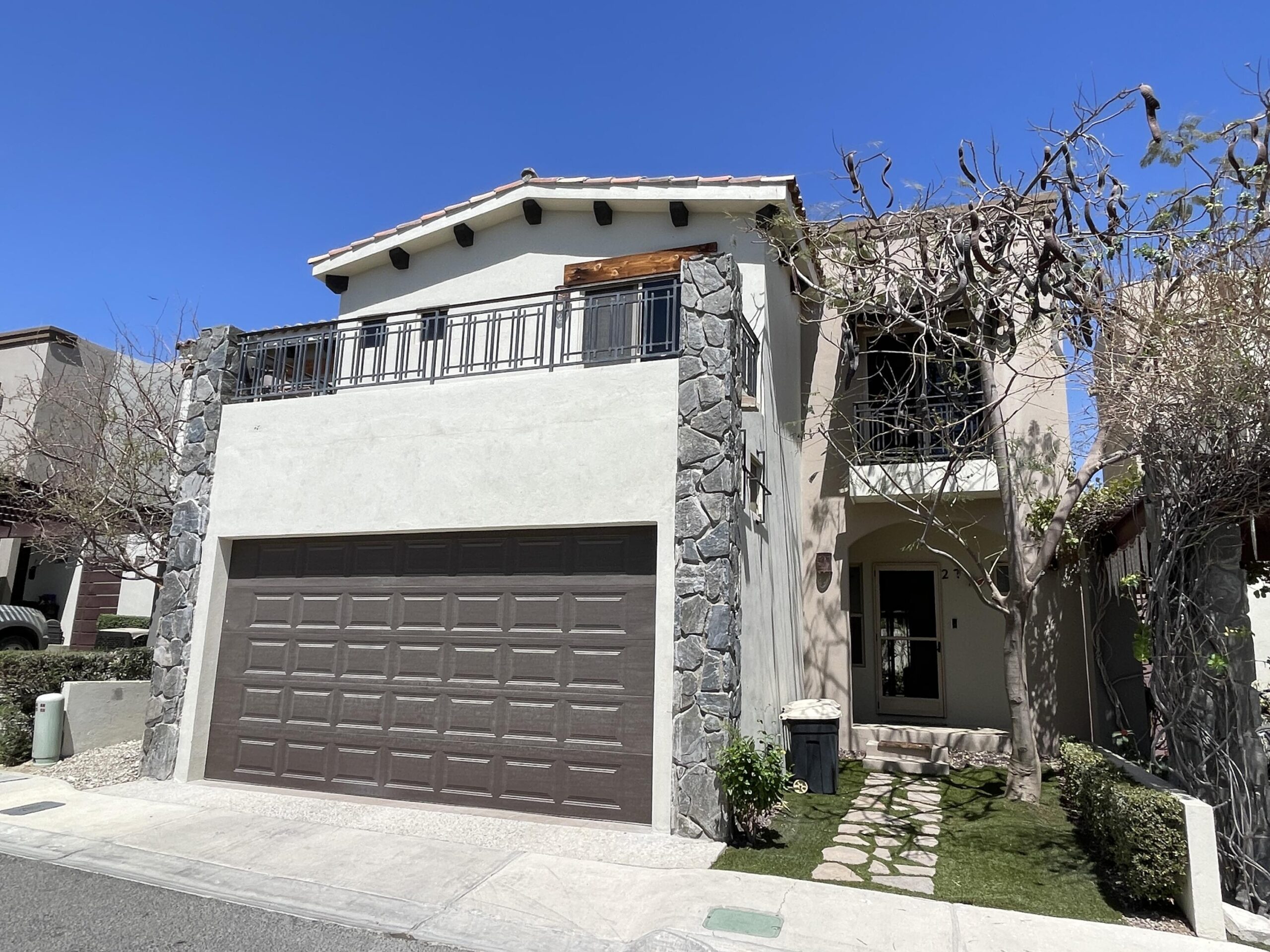 Los Cabos Cumbre Del Tezal Move-in ready and fully furnished. 2,045 sq ft of construction on a 2,551 sq ft lot with 3-car parking. Luxury finishes include marble flooring, wood kitchen with granite countertops, built-in wooden closets in all bedrooms, and vanities with tempered glass shower doors in all 3.5 baths. Fully equipped with 5 Gree inverter mini-split A/C units (3 ร 1-ton, 2 ร 2-ton), LG 22' French Door refrigerator, Whirlpool gas stove, and 1.7 cu ft microwave hood. Additional features: rooftop with bar, grill & sink, private terrace, storage, WiFi smart lock, private 5,000-liter cistern, and termite prevention system. ommunity: pool, gym, sports courts, kids' area, 3 clubhouses & 24/7 gated security for sale
