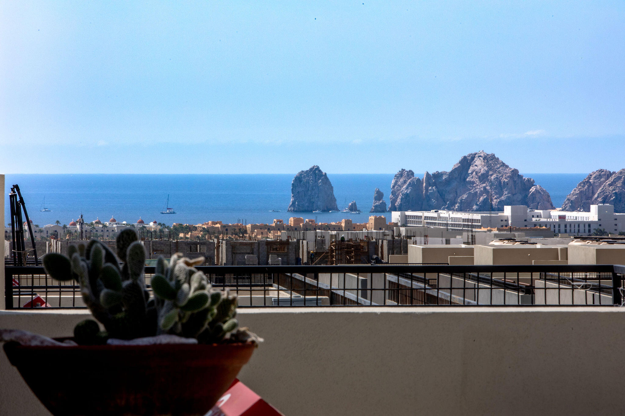 802 Camino Del Mar, Cabo Corridor, BS