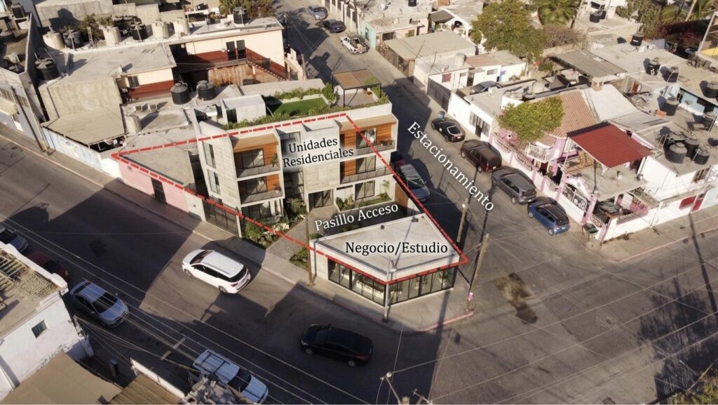 Los Cabos La Cima Descubre esta acogedora casa en La Cima, ubicada en una zona tranquila del corredor turístico de Los Cabos.La propiedad de dos niveles ofrece un diseño funcional con 2 rec/3 baños, ideal tanto para vivir tiempo completo y para inversión vacacional.En planta baja encontrarás espacios bien distribuidos que incluyen área de sala, comedor y cocina, creando un ambiente práctico para la vida diaria.En el segundo nivel se encuentra una estancia adicional, perfecta como sala de TV, oficina o área familiar, la cual tiene el potencial de convertirse en una tercera recámara, brindando mayor flexibilidad según las necesidades del propietario.Ubicada en una zona con fácil acceso a supermercados servicios y playas, esta casa combina comodidad, privacidad y excelente potencial de plusvalía en Discover this inviting home in La Cima, located in a quiet area of the Los Cabos tourist corridor. This two-story property offers a functional design with 2 bedrooms and 3 bathrooms, ideal for full-time living or as a vacation investment. On the ground floor, you'll find well-distributed spaces including a living room, dining room, and kitchen, creating a practical environment for everyday living. The second floor features an additional room, perfect as a TV room, office, or family area, which has the potential to be converted into a third bedroom, providing greater flexibility according to the owner's needs. Located in an area with easy access to supermarkets, services, and beaches, this home combines comfort, privacy, and excellent appreciation potential in Los Cabos. for sale