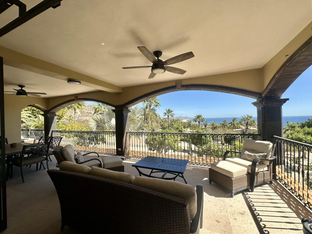 Los Cabos Gringo Hill Rare investment opportunity in Gringo Hills above Costa Azul, adjacent to Querencia, shops, and the San José Art Walk. Large lot with approved development potential for up to 4 stories and ~18 units--ideal for boutique hotel or multi-unit rental.Includes a two-level main home with 3BR/2.5BA on the upper level and 2BR/2.5BA on the lower level, plus two detached casitas (2BR/2BA and 2BR/1BA), currently generating ~ – Gringo Hills Compound, San Jose del Cabo, San Jose del Cabo, BS