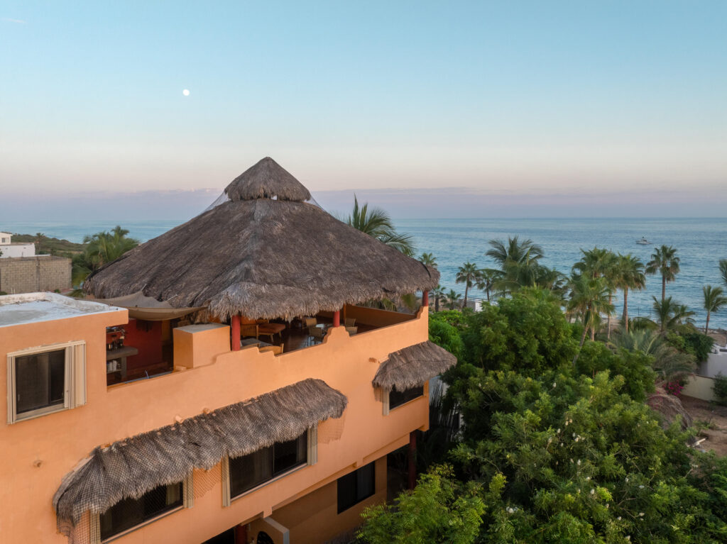 Los Cabos Ciruelos Located in one of the most desirable areas of Cabo San Lucas, this elegant home is set within a quiet gated community and offers the perfect balance of comfort and style. With 5 spacious bedrooms, each with its own full bathroom, plus a large studio that can serve as an office or extra living space, this property is ideal for families and entertaining. The modern kitchen with pantry connects seamlessly to the living and dining areas, opening onto a private terrace with pool. A service room with bathroom and a covered, enclosed 2-car garage provide convenience and functionality. Just minutes from downtown, beaches, schools, and shops, this home offers not only space and privacy, but an exceptional lifestyle in Cabo. All transactions will be carried out through escrow. The initial payment upon signing the contract will be 35% as a down payment. Subsequent payments will be made according to construction progress. Sales commissions will be disbursed from escrow once the buyer completes the 35% down payment. – Marlin St., San Jose del Cabo, BS