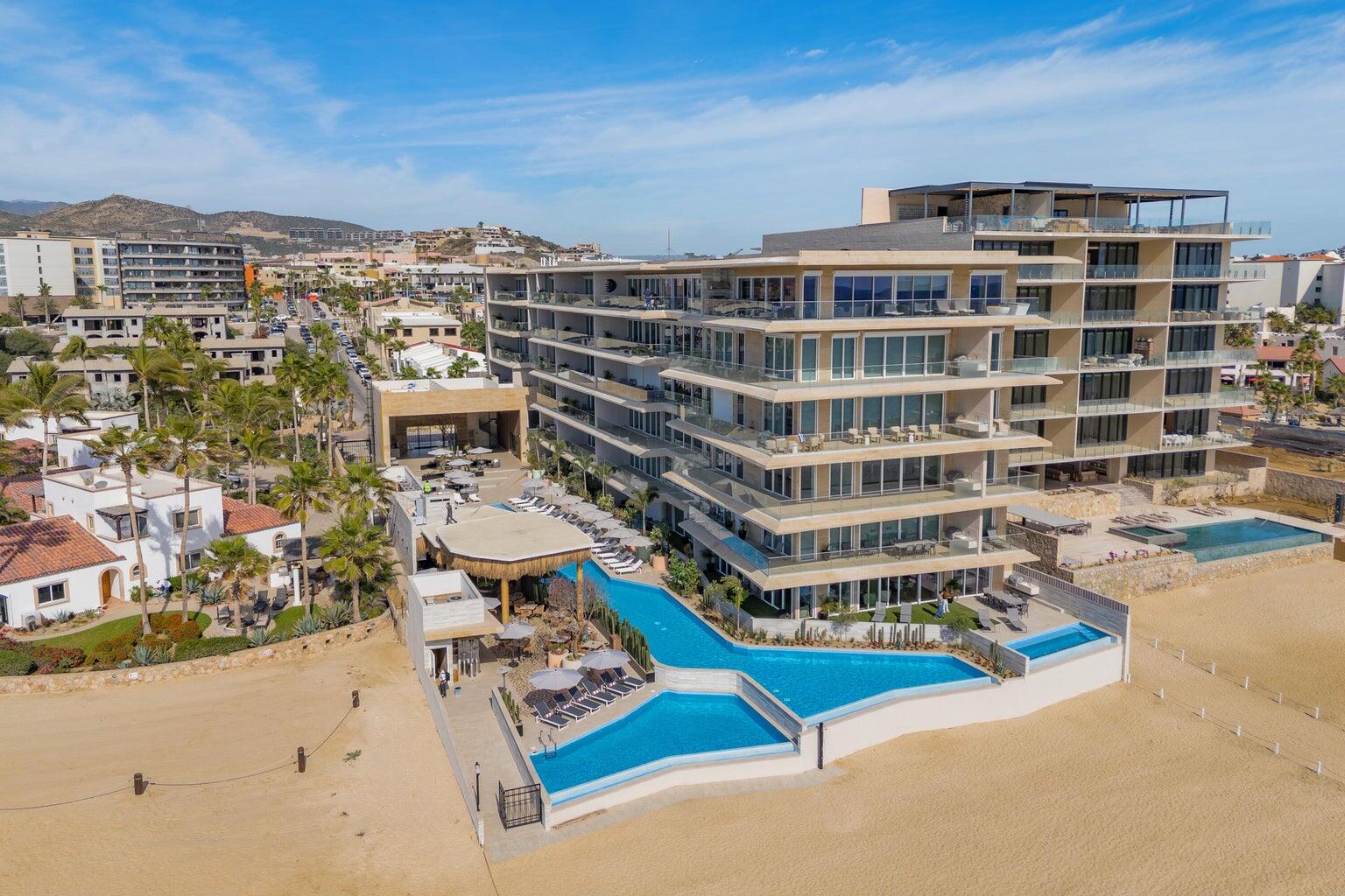 Los Cabos Lumaria Enjoy resort living within a private and gated community, Amenities include a resort style pool, large jacuzzi, state of the art gym, spa treatment rooms and a full-service cafe. This penthouse unit has a pergola for shade over your outdoor dining area, full counter area with a sink, propane hook up for outdoor grill, hook up for hot tub and perimeter lighting for nighttime use. Close to grocery store as well as Home Depot. Driving access to Costco without going on the highway. – 606 Bahia de las Palmas, San Jose del Cabo, BS